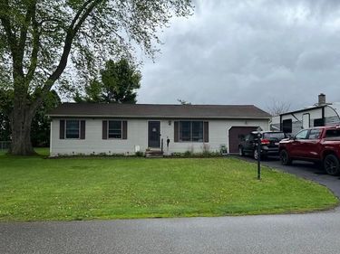 40 Holiday Hill, Lexington, OH 44904