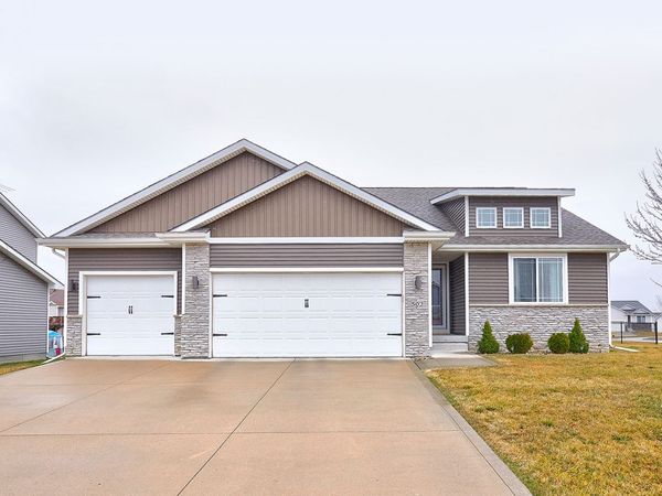 502 Hickory Drive , Norwalk, IA 50211