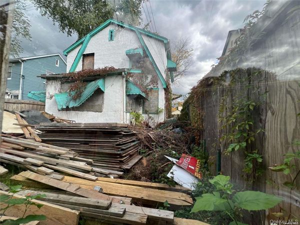 12117 196th Street , Springfield Gardens, NY 11413