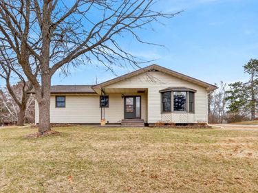 901 NW 9th Street, Grand Rapids, MN 55744