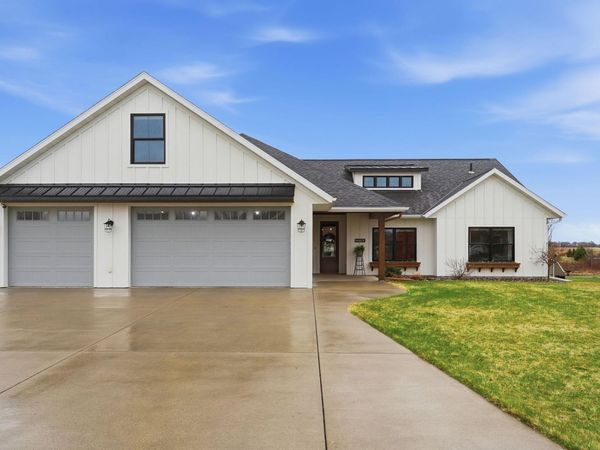 1590 Perennial Lane NE, Sauk Rapids, MN 56379