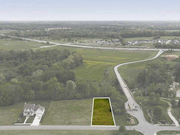 973 Drakes Ridge Lane, Bowling Green, KY 42103