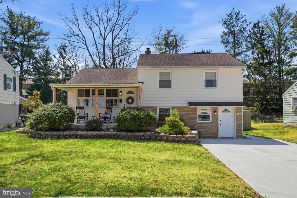 1263 TYLER AVENUE , PHOENIXVILLE, PA 19460