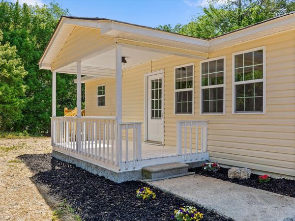 192 Prater Lake Road, Calhoun, GA 30701