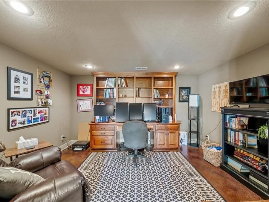 Property Image 37