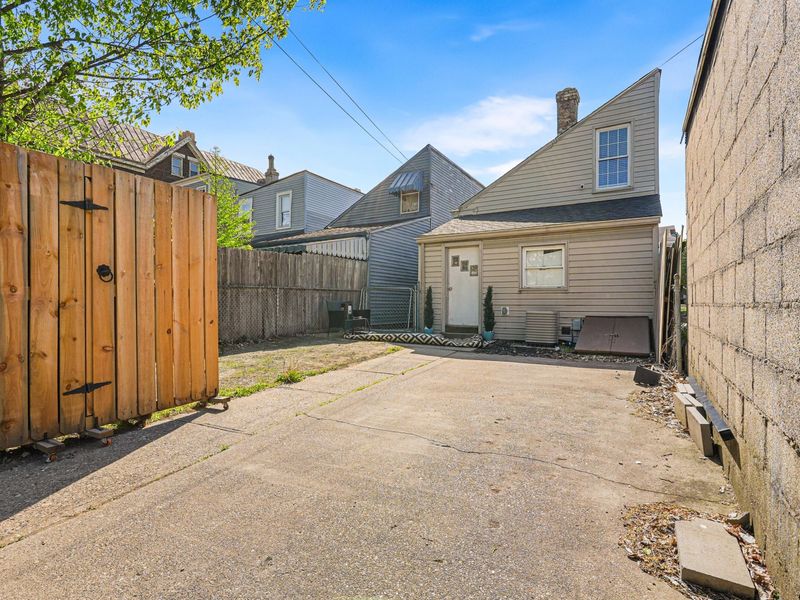 311 W 10th Street, Newport, KY 41071 Photo 16