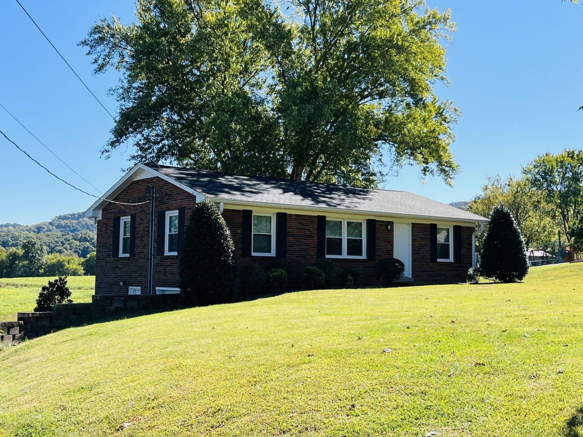 25 Temperance Hall Hwy, Hickman, TN 38567 Main Photo