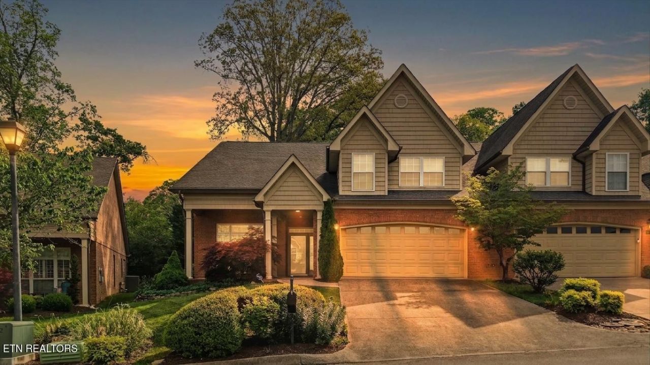 5082 Dovewood Way, Knoxville, TN 37918 Main Photo