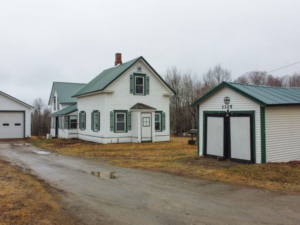 1325 Kingman Road , Kingman Twp, ME 04451