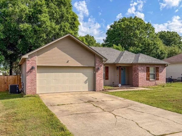 190 Sally St. , Ward, AR 72176