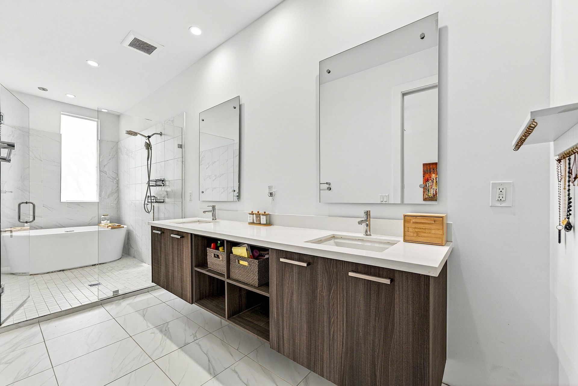 1034 NE 18th Avenue, Unit 102, Fort Lauderdale, FL 33304 Photo