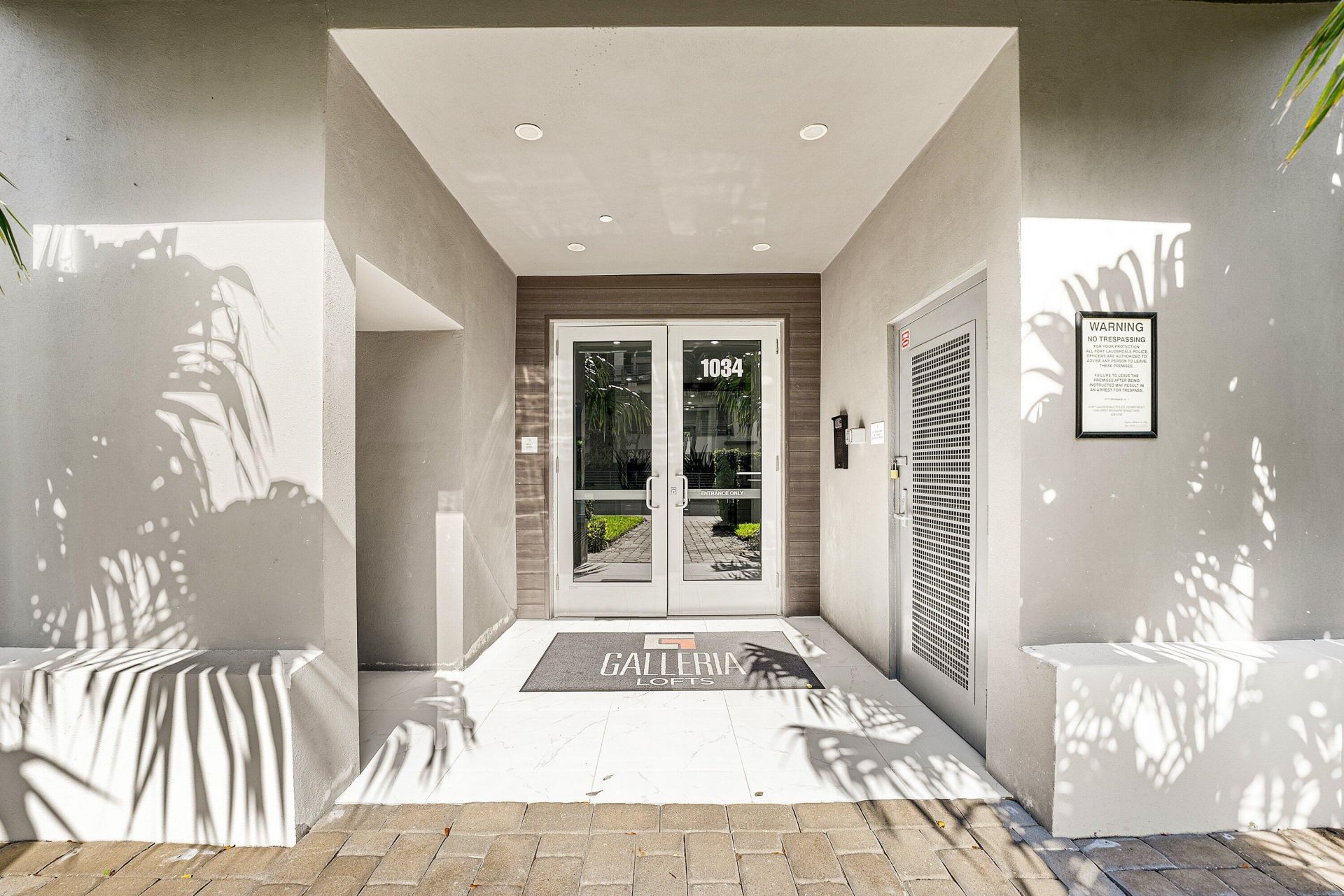 1034 NE 18th Avenue, Unit 102, Fort Lauderdale, FL 33304 Photo