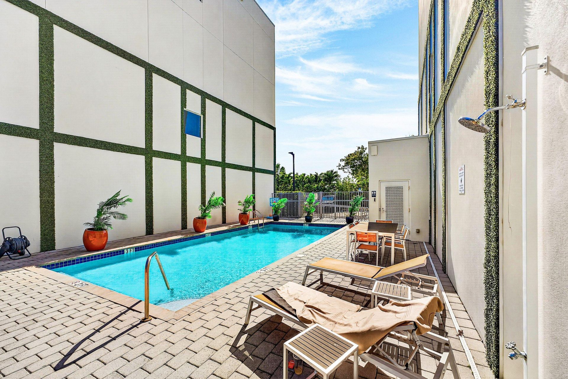 1034 NE 18th Avenue, Unit 102, Fort Lauderdale, FL 33304 Photo
