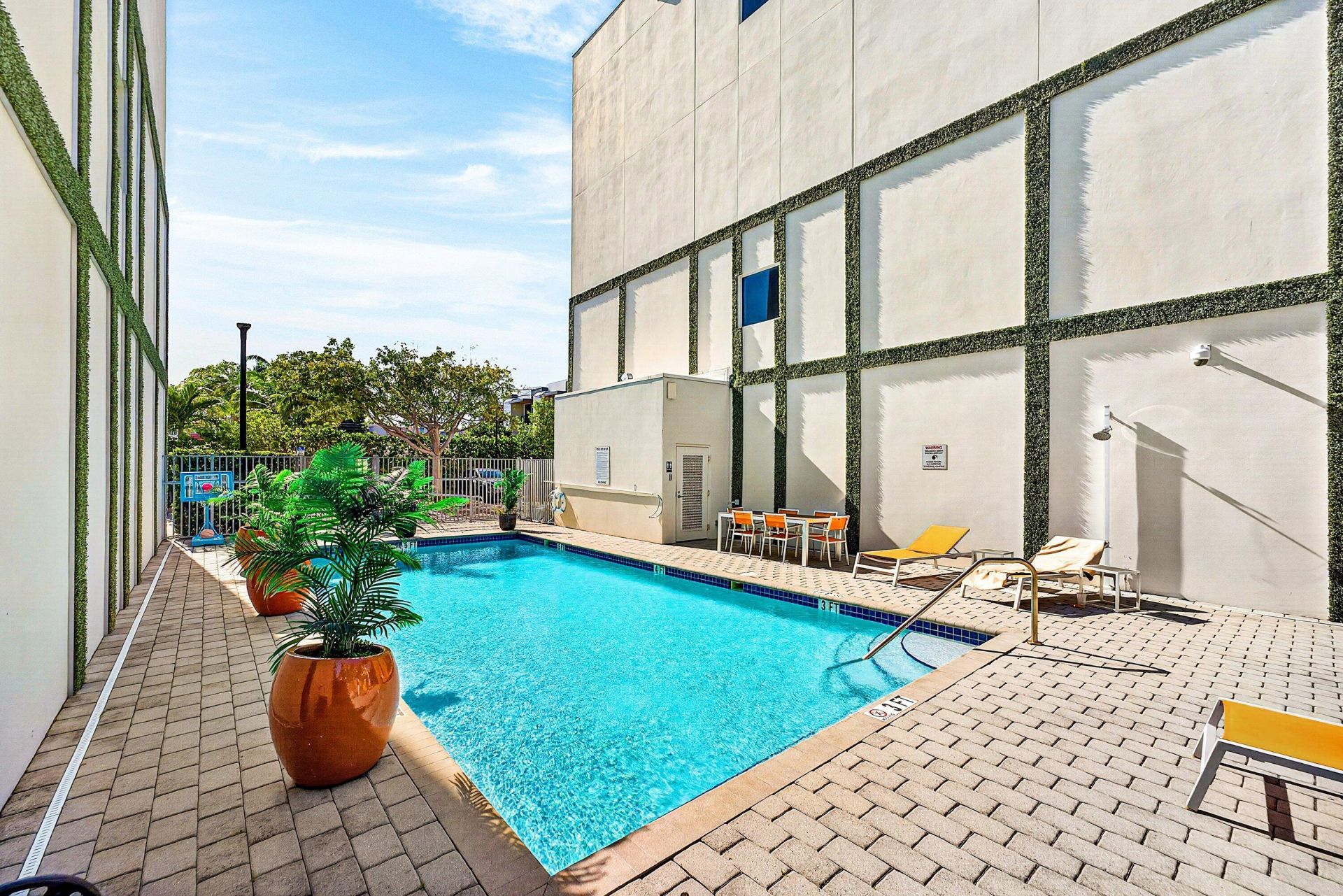 1034 NE 18th Avenue, Unit 102, Fort Lauderdale, FL 33304 Photo