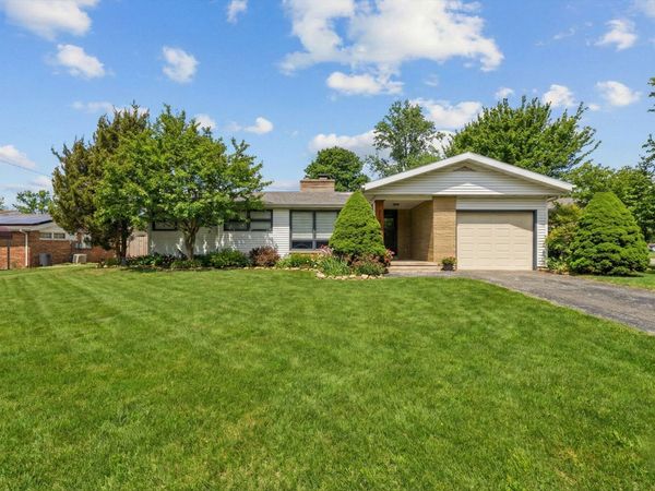 815 Carlton Street , Mountain Grove, MO 65711