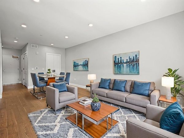 9 Central St, Unit 409, Somerville, MA 02143