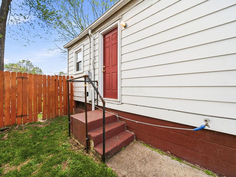 233 Pierce Avenue, Lancaster, OH 43130 Photo 4