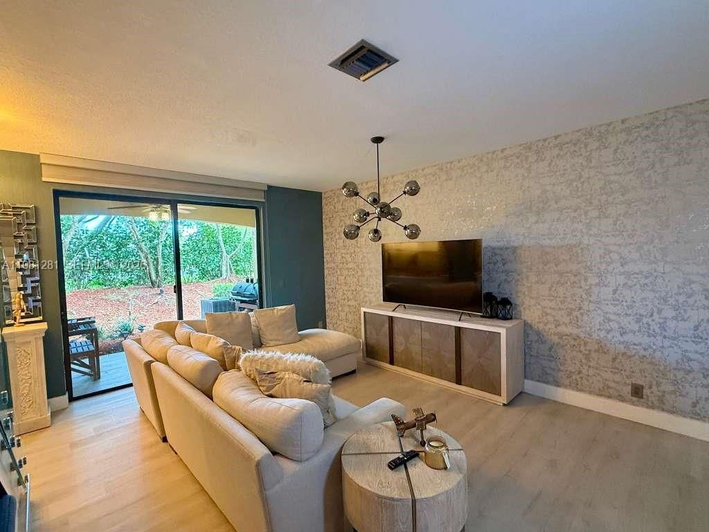 3813 Tree Top Dr, Weston, FL 33332 Photo