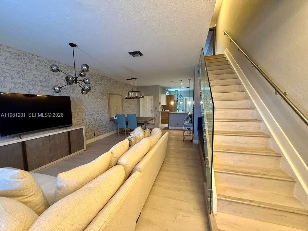 3813 Tree Top Dr, Weston, FL 33332 Photo