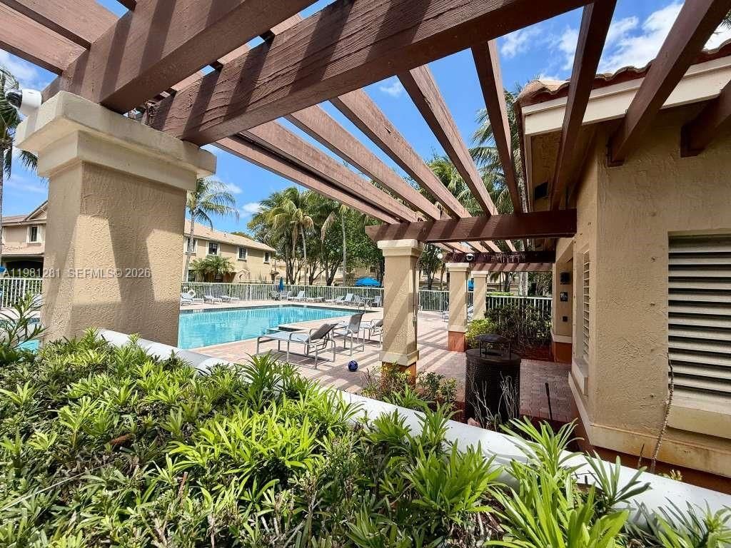 3813 Tree Top Dr, Weston, FL 33332 Photo