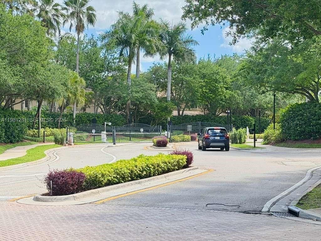 3813 Tree Top Dr, Weston, FL 33332 Photo