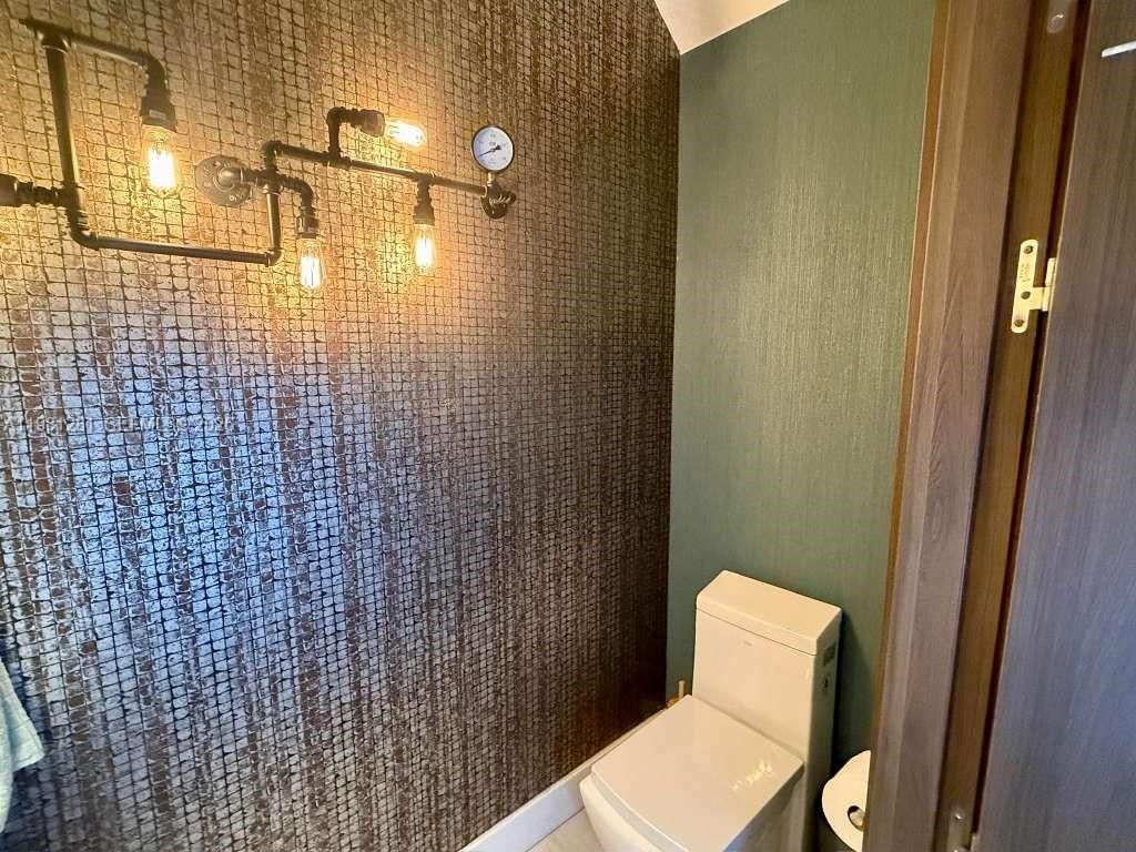 3813 Tree Top Dr, Weston, FL 33332 Photo