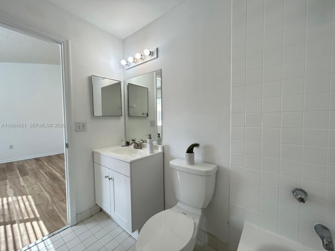 6255 Kendale Lakes Cr , Unit 225, Miami, FL 33183 Photo