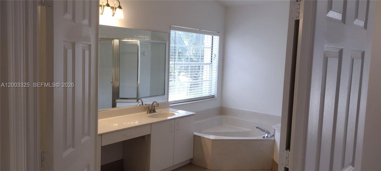 659 Verona Pl, Weston, FL 33326 Photo
