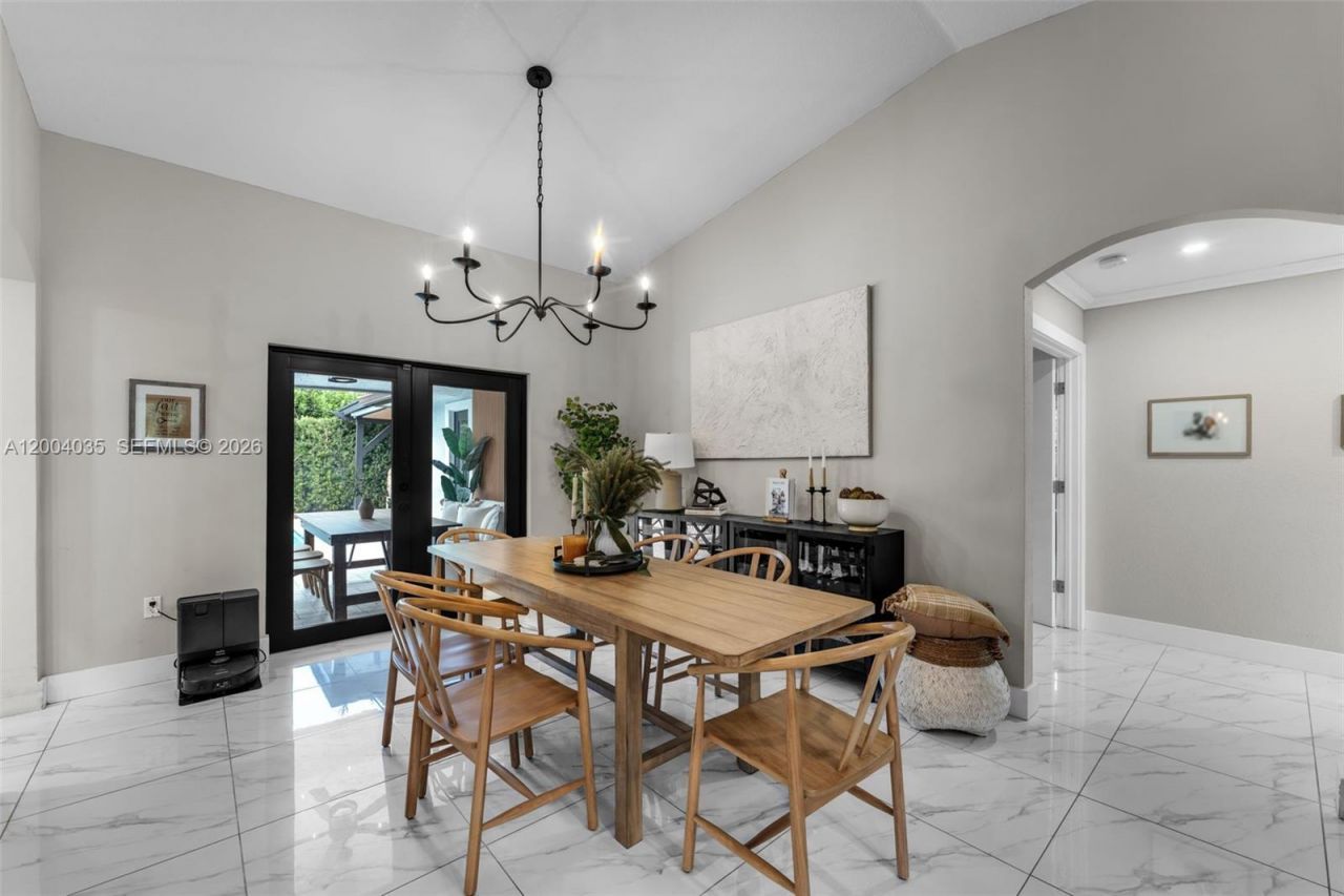 15465 SW 114 St , Miami, FL 33196 Photo