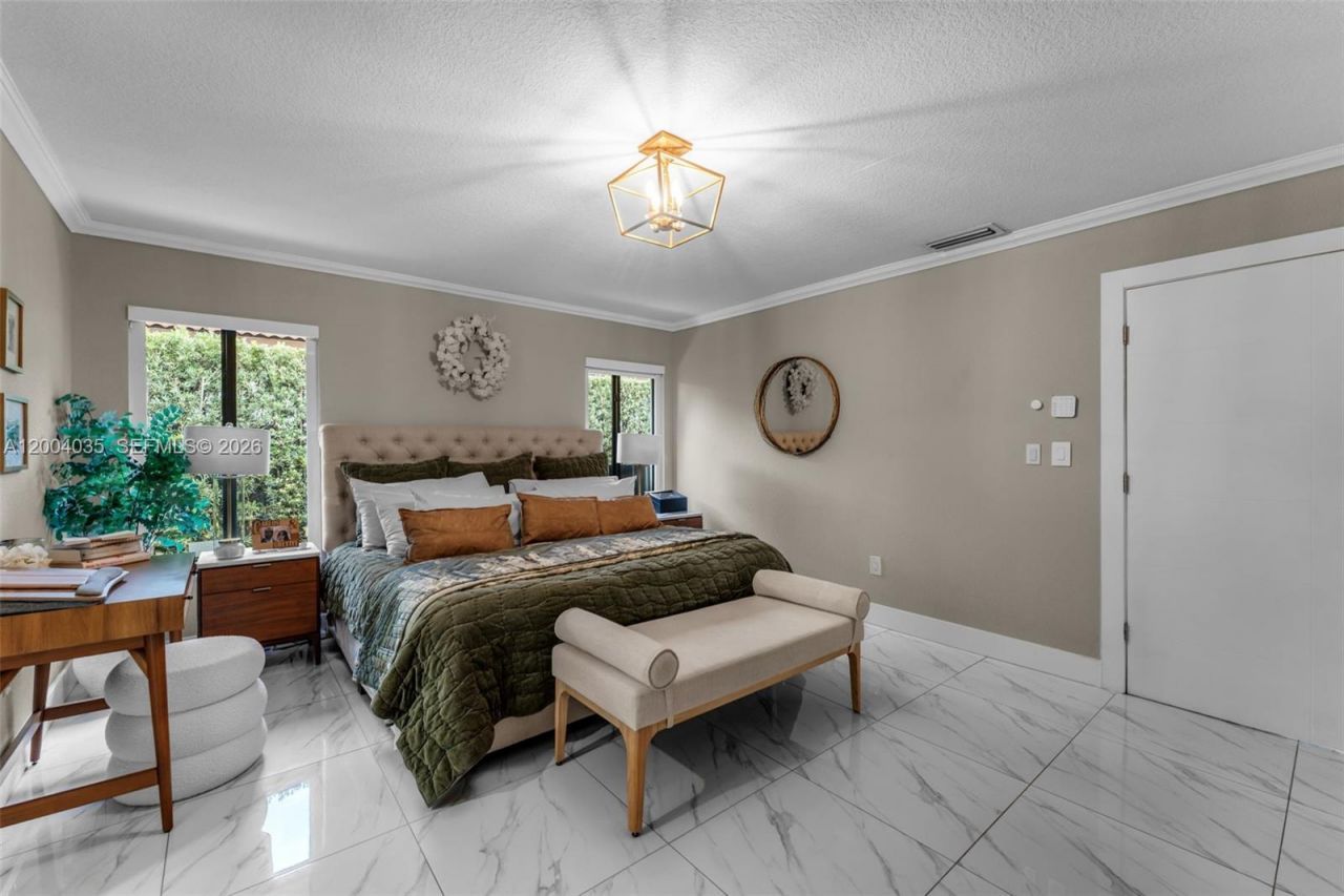 15465 SW 114 St , Miami, FL 33196 Photo