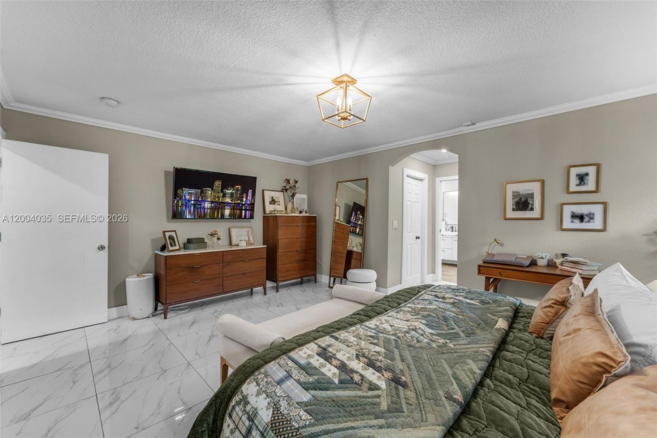 15465 SW 114 St , Miami, FL 33196 Photo