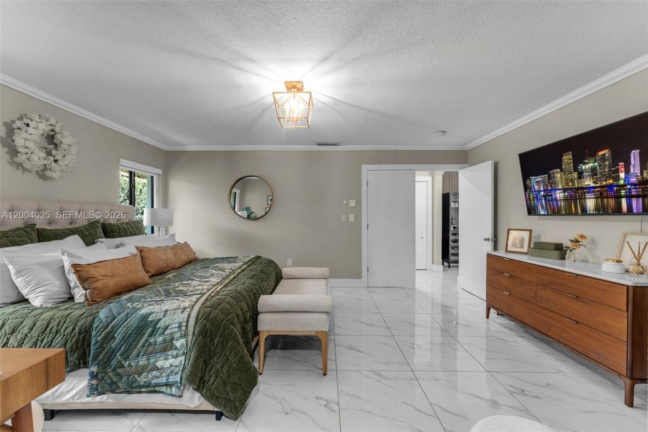 15465 SW 114 St , Miami, FL 33196 Photo