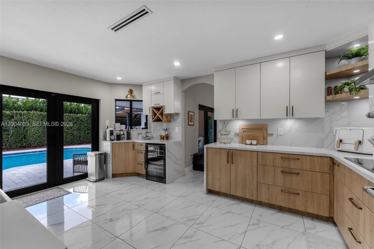 15465 SW 114 St , Miami, FL 33196 Photo