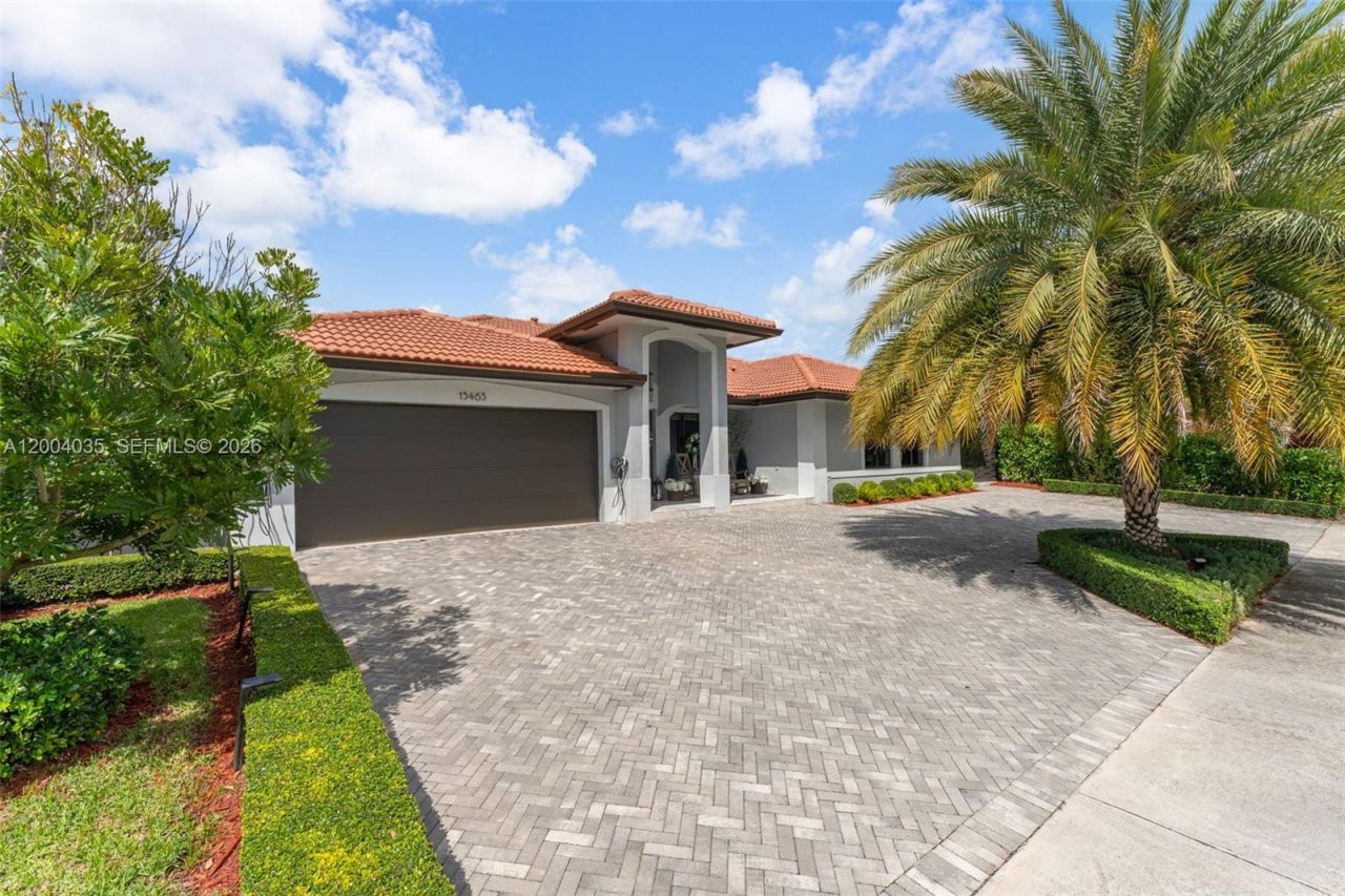 15465 SW 114 St , Miami, FL 33196 Photo