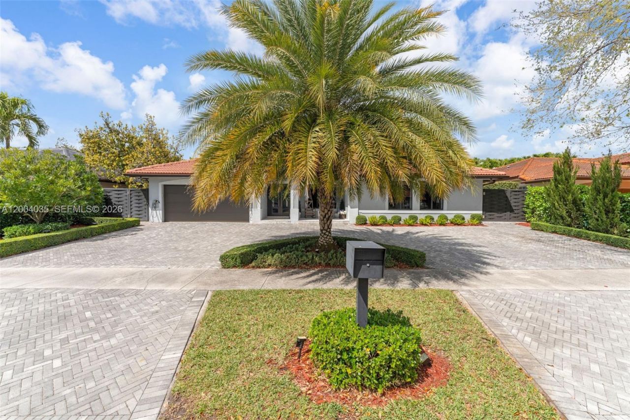 15465 SW 114 St , Miami, FL 33196 Photo