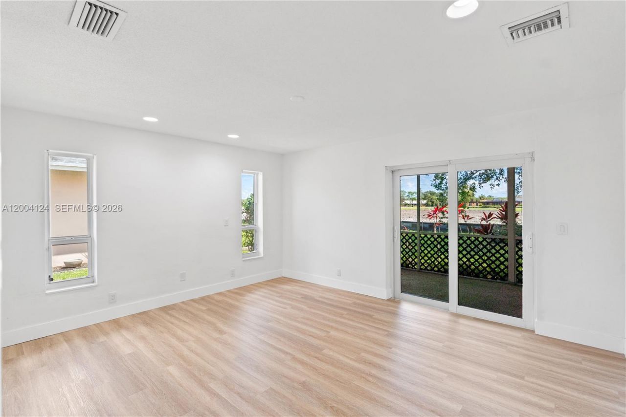 4508 King Palm Dr, Tamarac, FL 33319 Photo