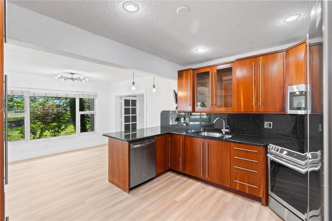 4508 King Palm Dr, Tamarac, FL 33319 Photo