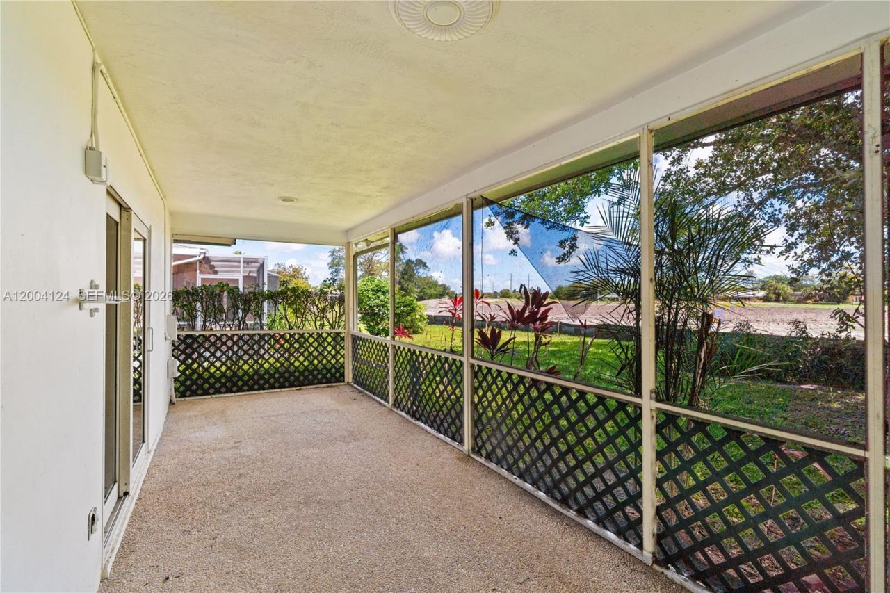 4508 King Palm Dr, Tamarac, FL 33319 Photo
