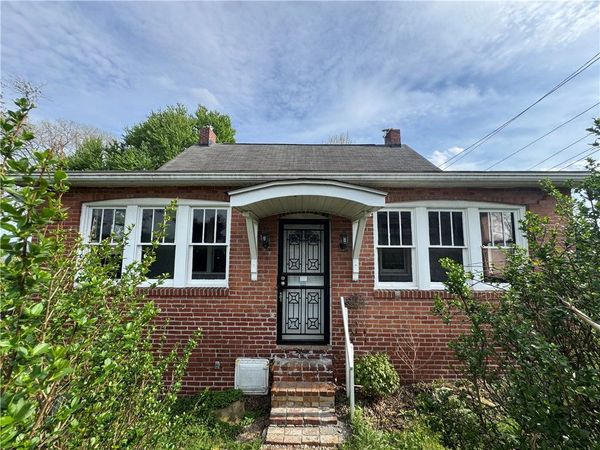 804 Eastman St, West Mifflin, PA 15122