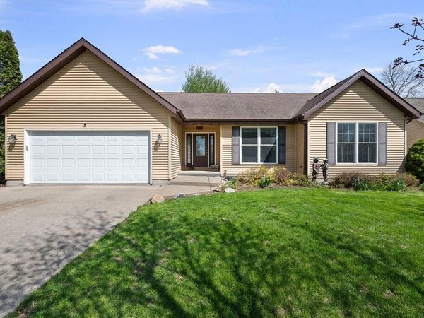 318 SYCAMORE, Wilton, IA 52778