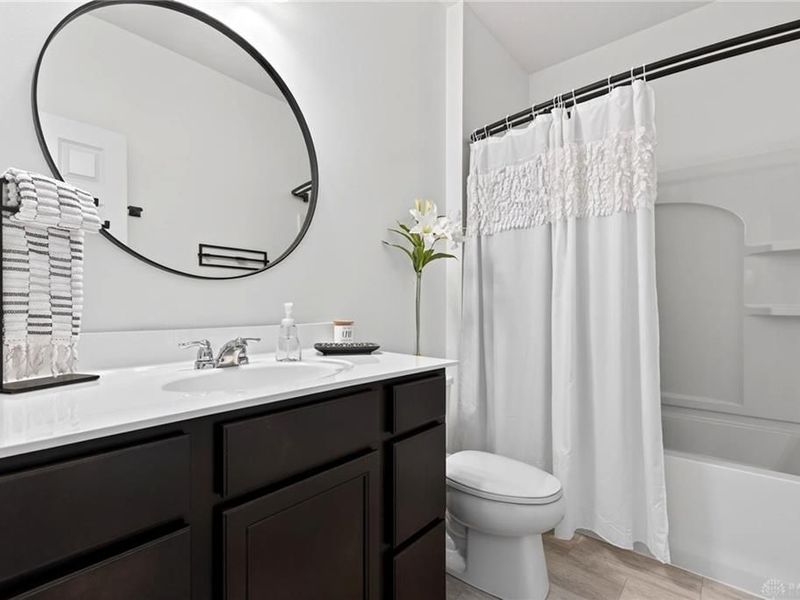 10023 Washington Glen Drive, Washington Township, OH 45458 Photo 5