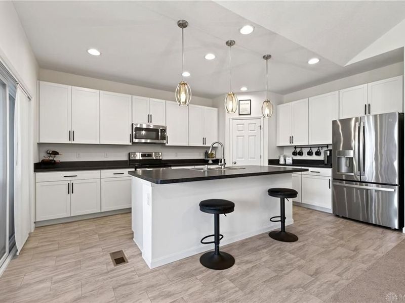 10023 Washington Glen Drive, Washington Township, OH 45458 Photo 9