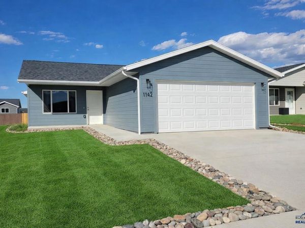1142 COBALT DR, Rapid City, SD 57701
