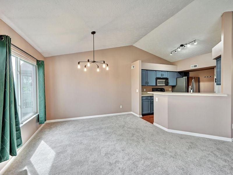 1460 Taramore Drive, Unit 301, Florence, KY 41042 Photo 12