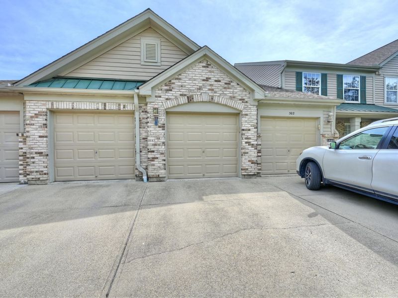 1460 Taramore Drive, Unit 301, Florence, KY 41042 Photo 3