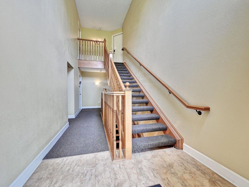 1460 Taramore Drive, Unit 301, Florence, KY 41042 Photo 5