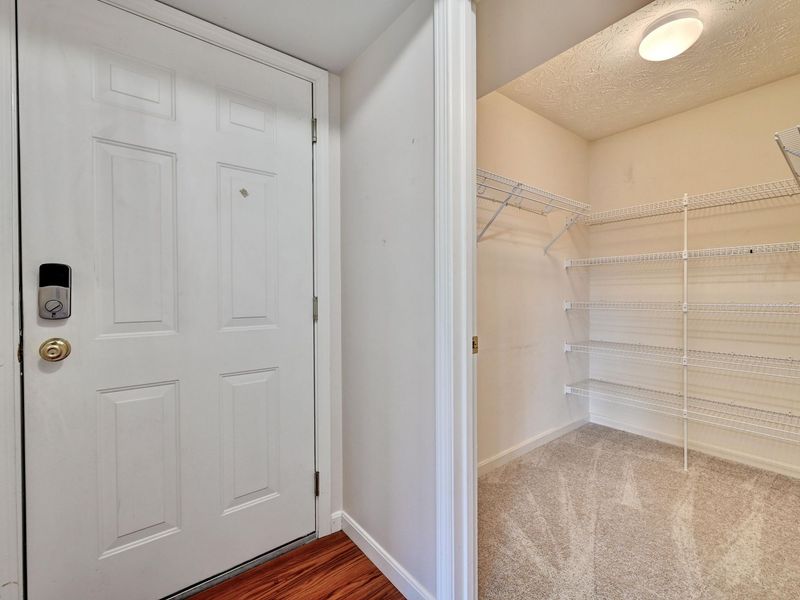 1460 Taramore Drive, Unit 301, Florence, KY 41042 Photo 8