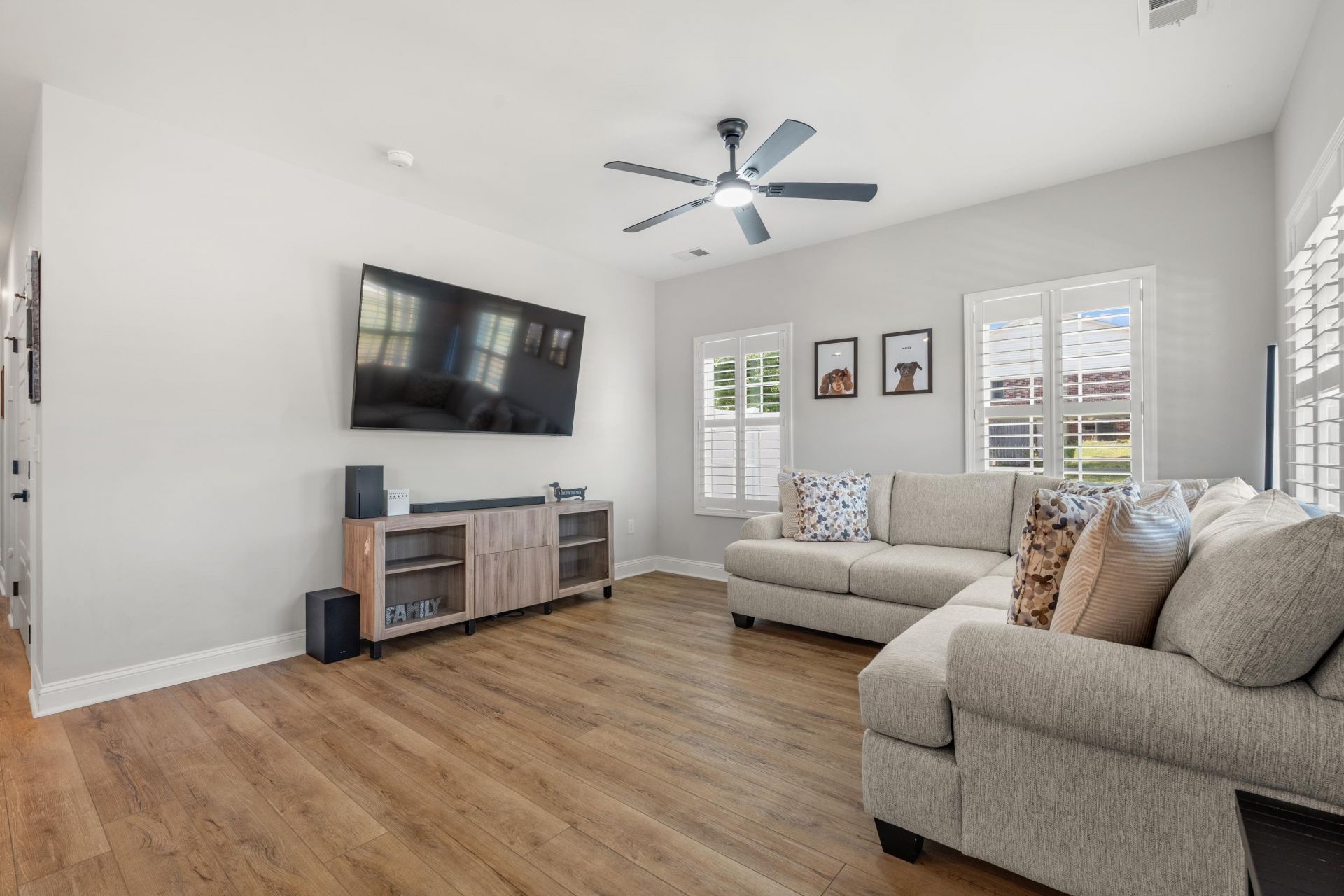 279 Zion Rd.  Photo 4