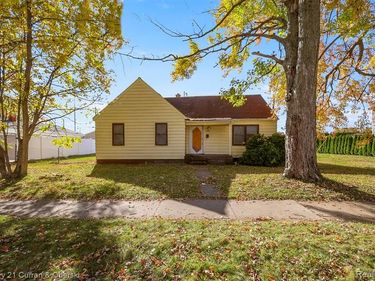 24541 Hass Street, Dearborn Heights, MI 48127