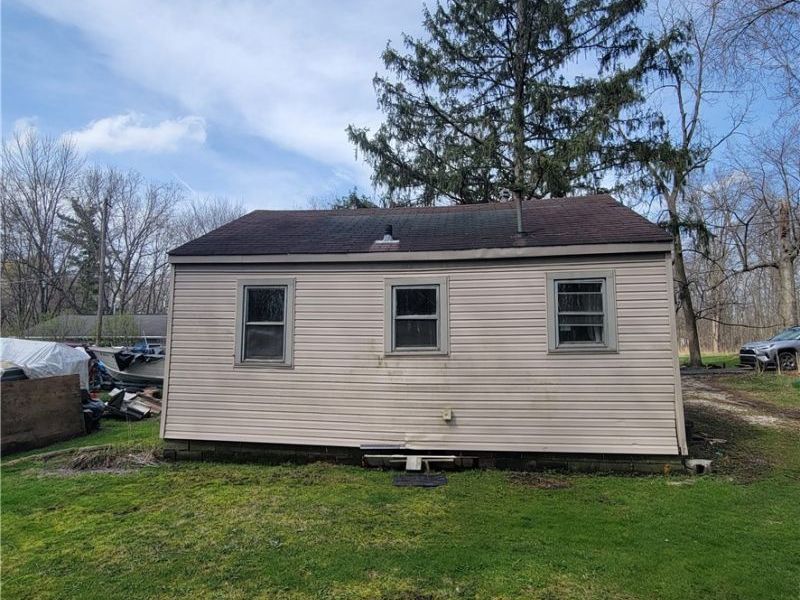 5820 Ash Street, Chippewa Lake, OH 44215 Photo 4